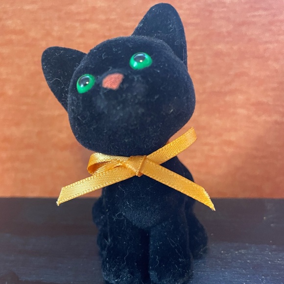 Set of 3 Vintage Hallmark Flocked Black Cats. - Picture 5 of 9